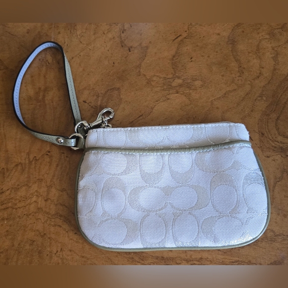 Coach White Wristlet Bag - Picture 1 of 3